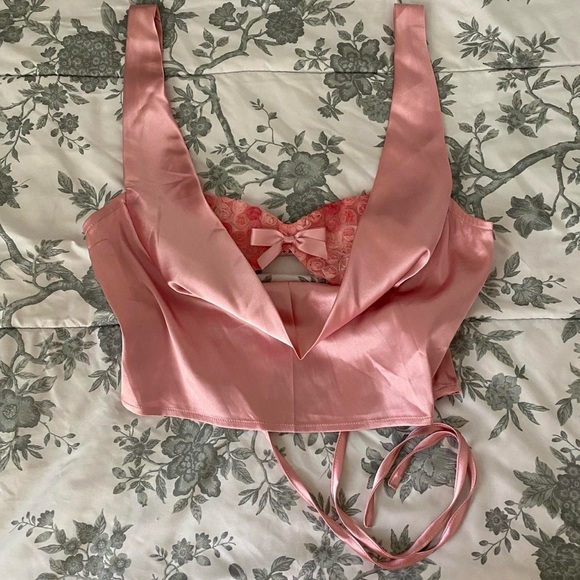 Forever 21 Tops - Pink Satin Crop Top